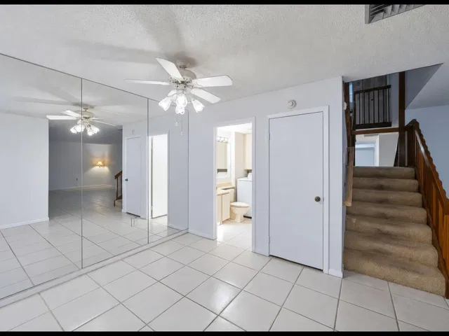 Residence photo 11