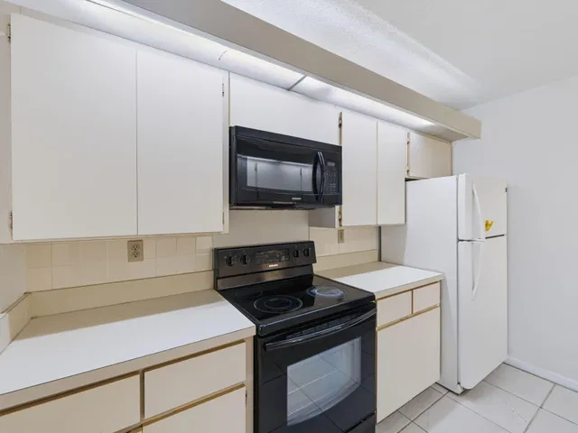Residence photo 14
