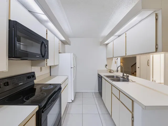 Residence photo 15