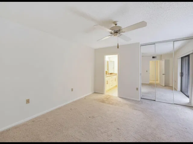 Residence photo 17