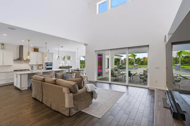 Bridgewater Preserve Residence photo 21