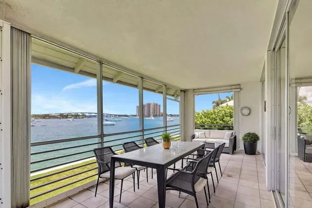 Singer Island Unit 7 photo 18