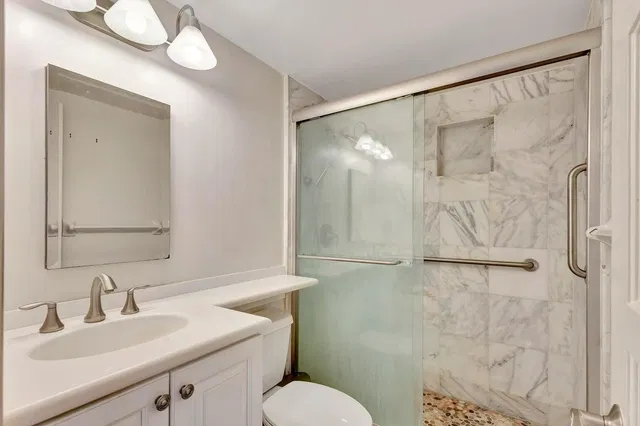 Singer Island Unit 7 photo 31