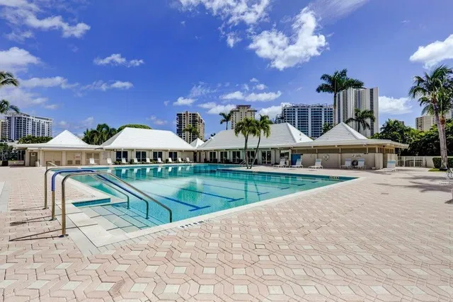 Singer Island Unit 7 photo 32