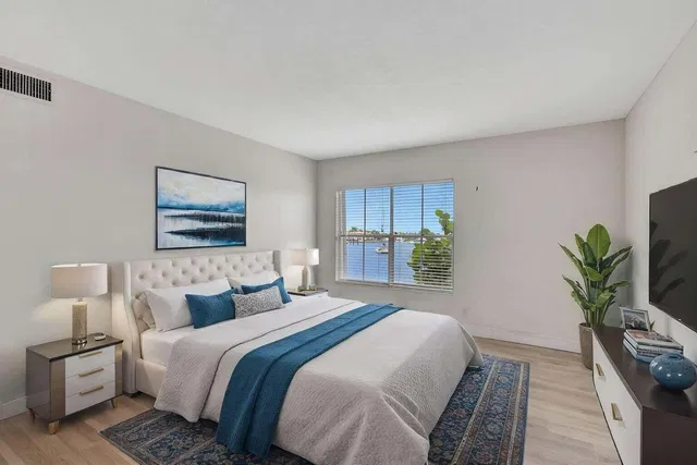 Singer Island Unit 7 photo 16