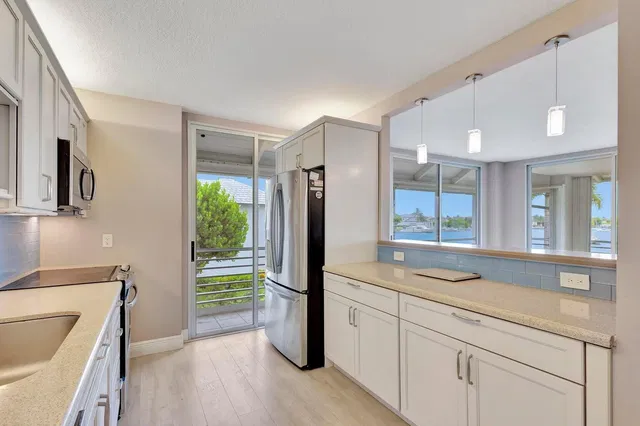 Singer Island Unit 7 photo 30