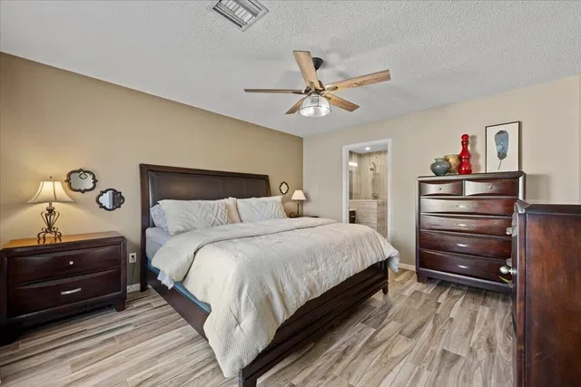 Residence photo 11
