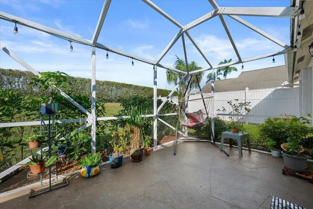 Residence photo 18