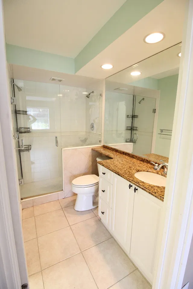 Unit 104A photo 11