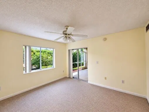Unit 5106 photo 9