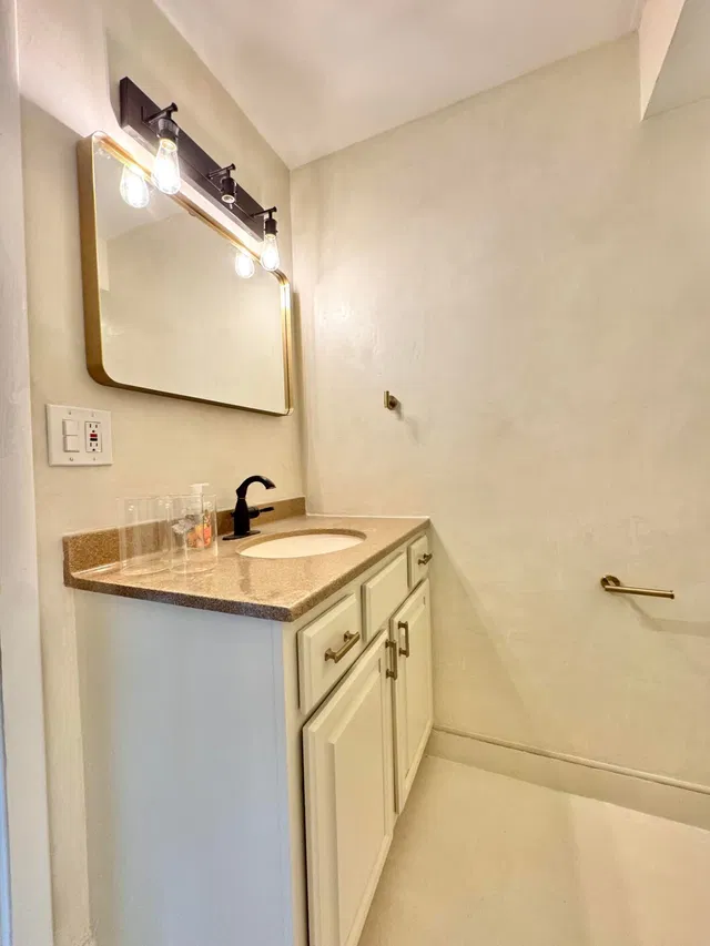 Boca Raton Unit 302 photo 19