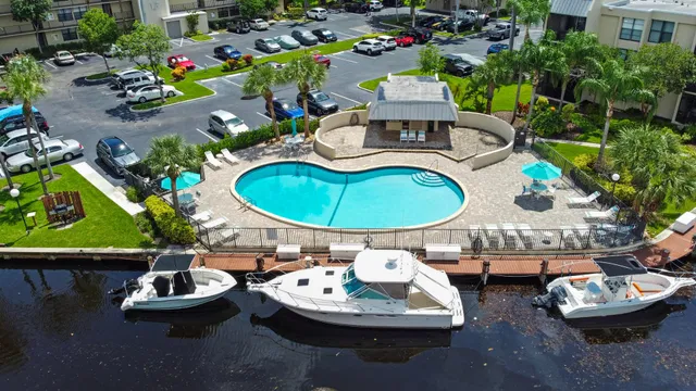 Boca Raton Unit 302 photo 24
