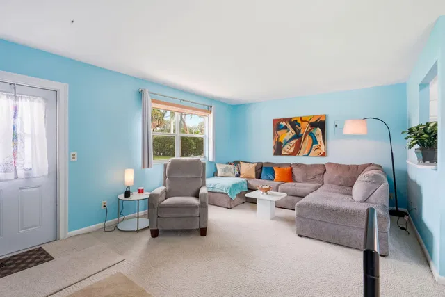 Residence photo 4