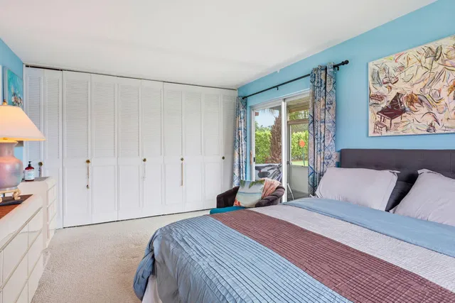 Residence photo 11