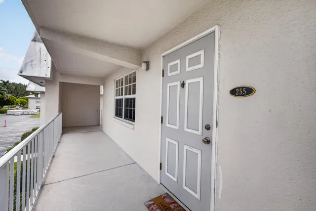 Singer Island Residence photo 3