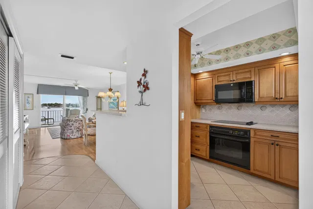 Singer Island Residence photo 5