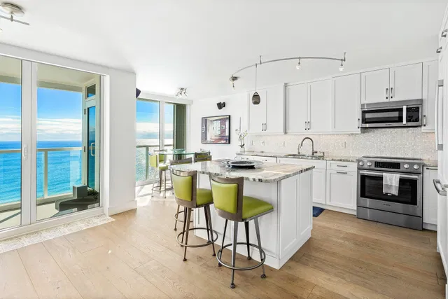 Boca Raton Unit 22C photo 4