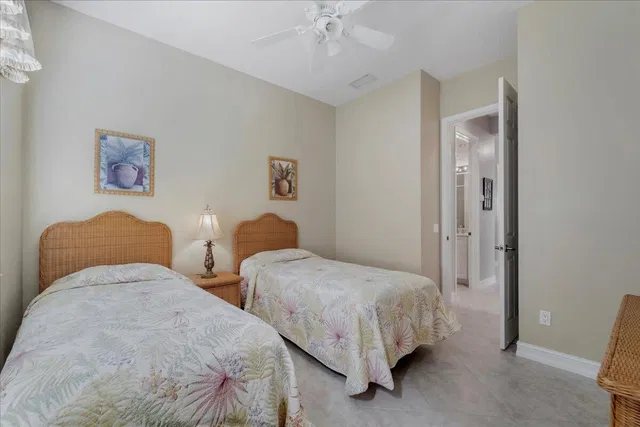 Residence photo 32