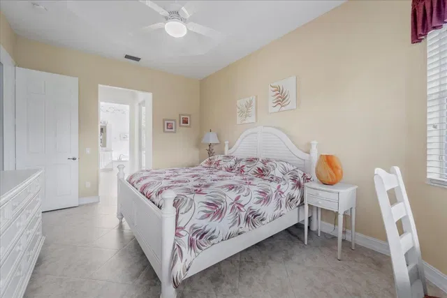 Residence photo 37
