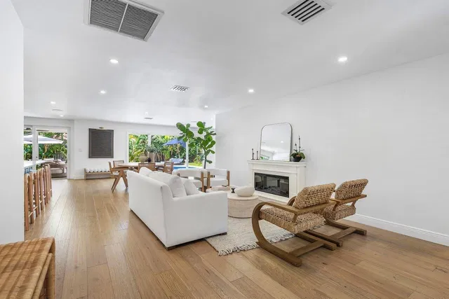 Residence photo 5