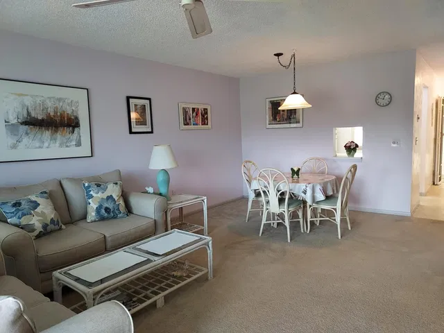 Unit 309 photo 11