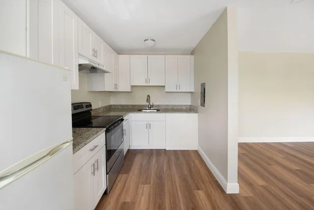 Unit 16 photo 5