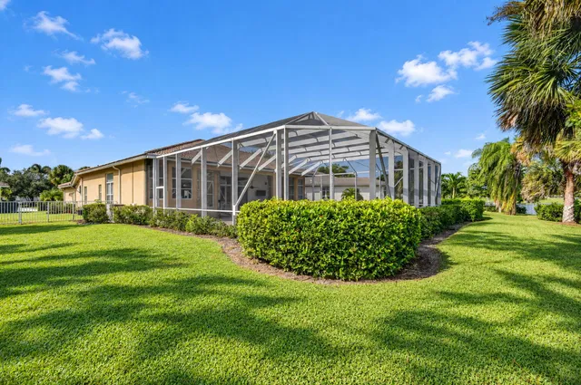 Residence photo 42