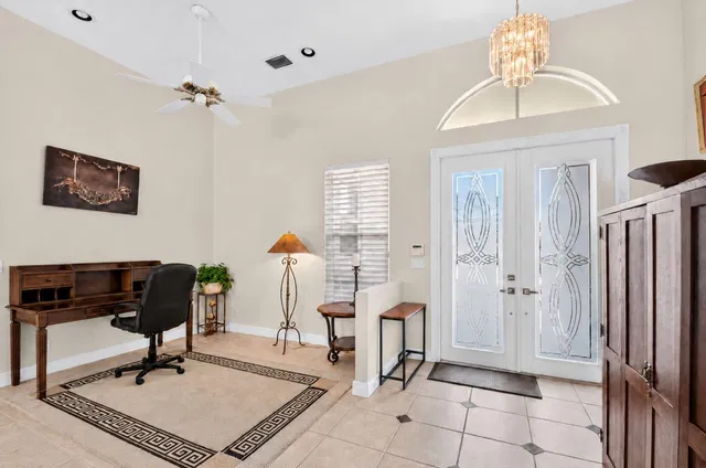 Residence photo 73