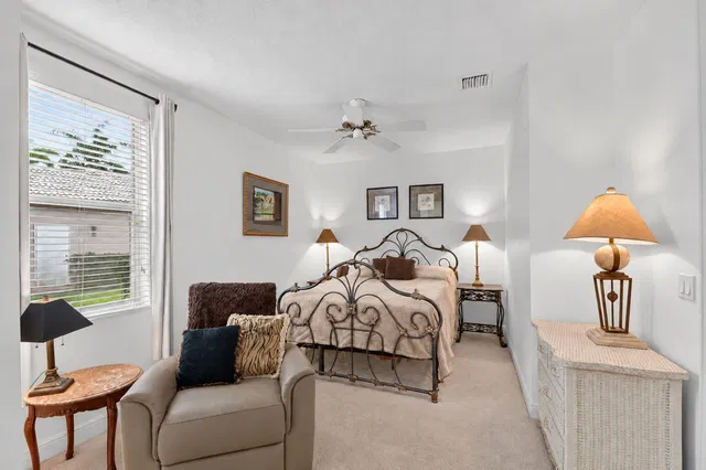 Residence photo 95