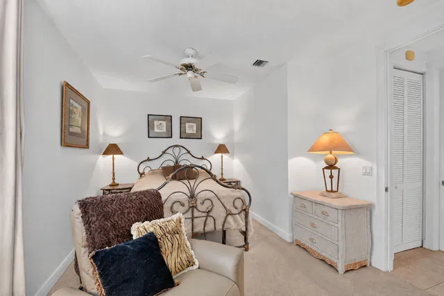 Residence photo 96