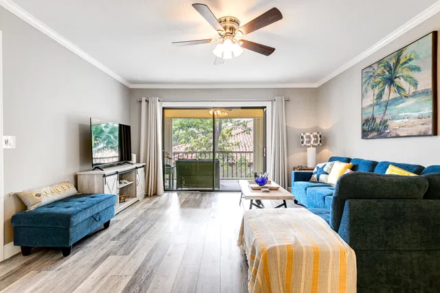 Residence photo 8