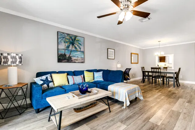 Residence photo 9