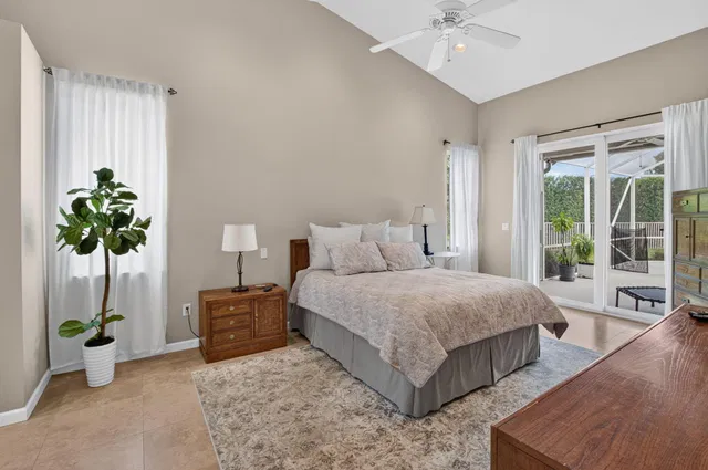 Residence photo 26