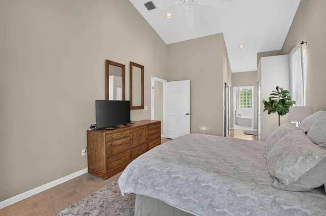 Residence photo 28