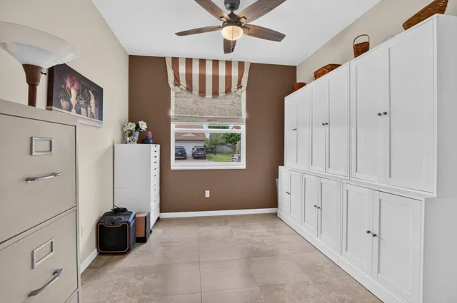 Residence photo 33