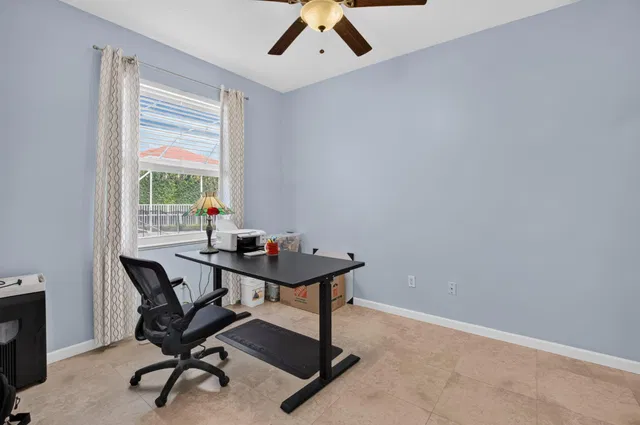 Residence photo 35
