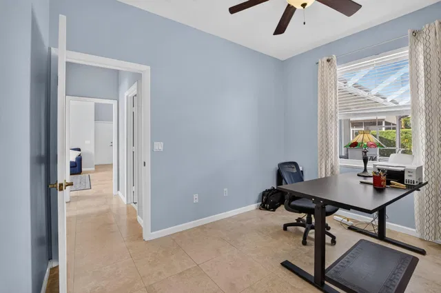 Residence photo 36
