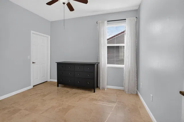 Residence photo 39