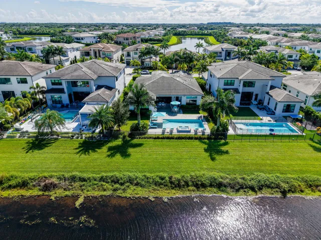 Boca Bridges Residence photo 69