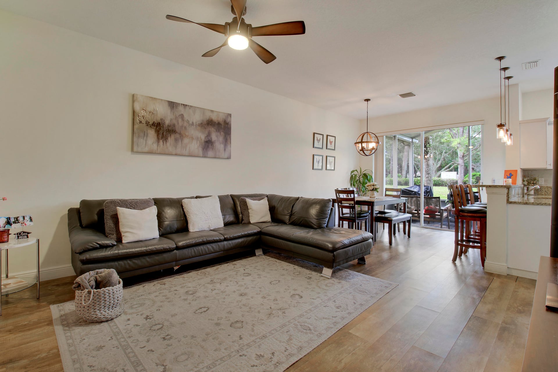 Residence photo 8
