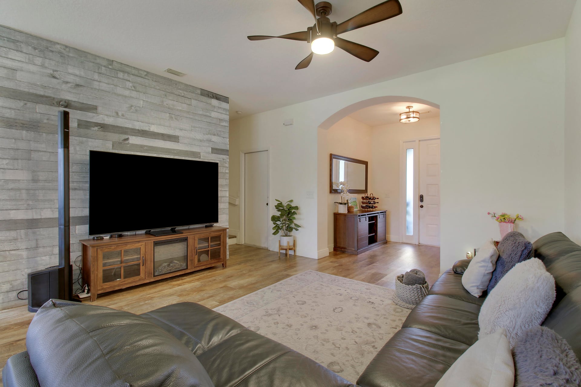Residence photo 9