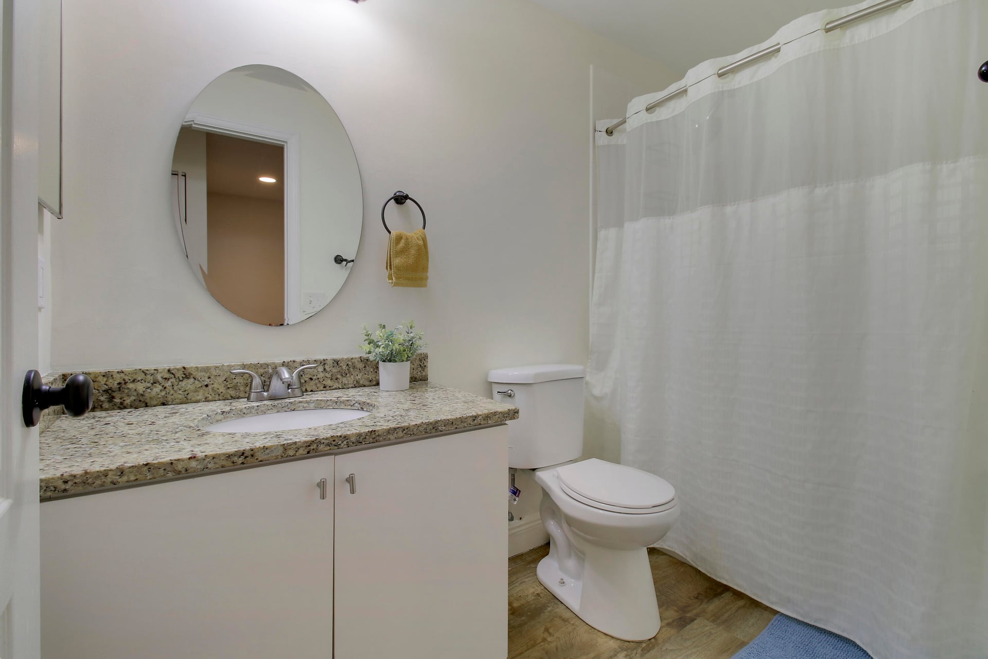 Residence photo 25