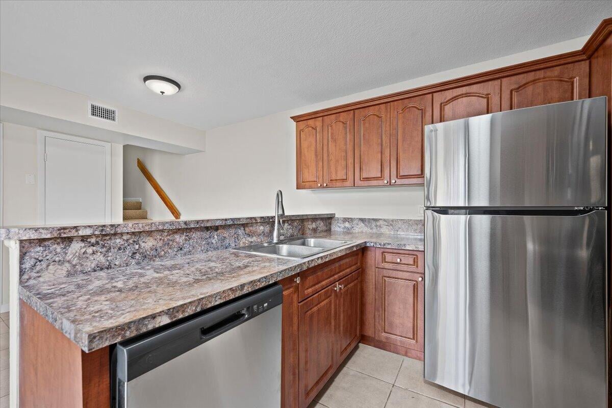 Residence photo 12
