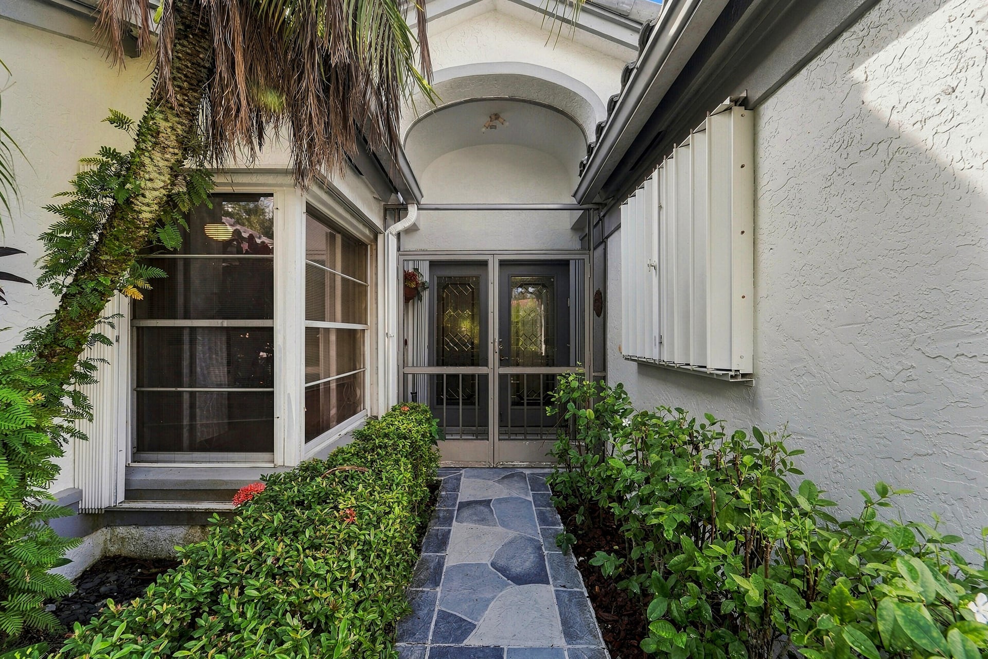 Residence photo 2