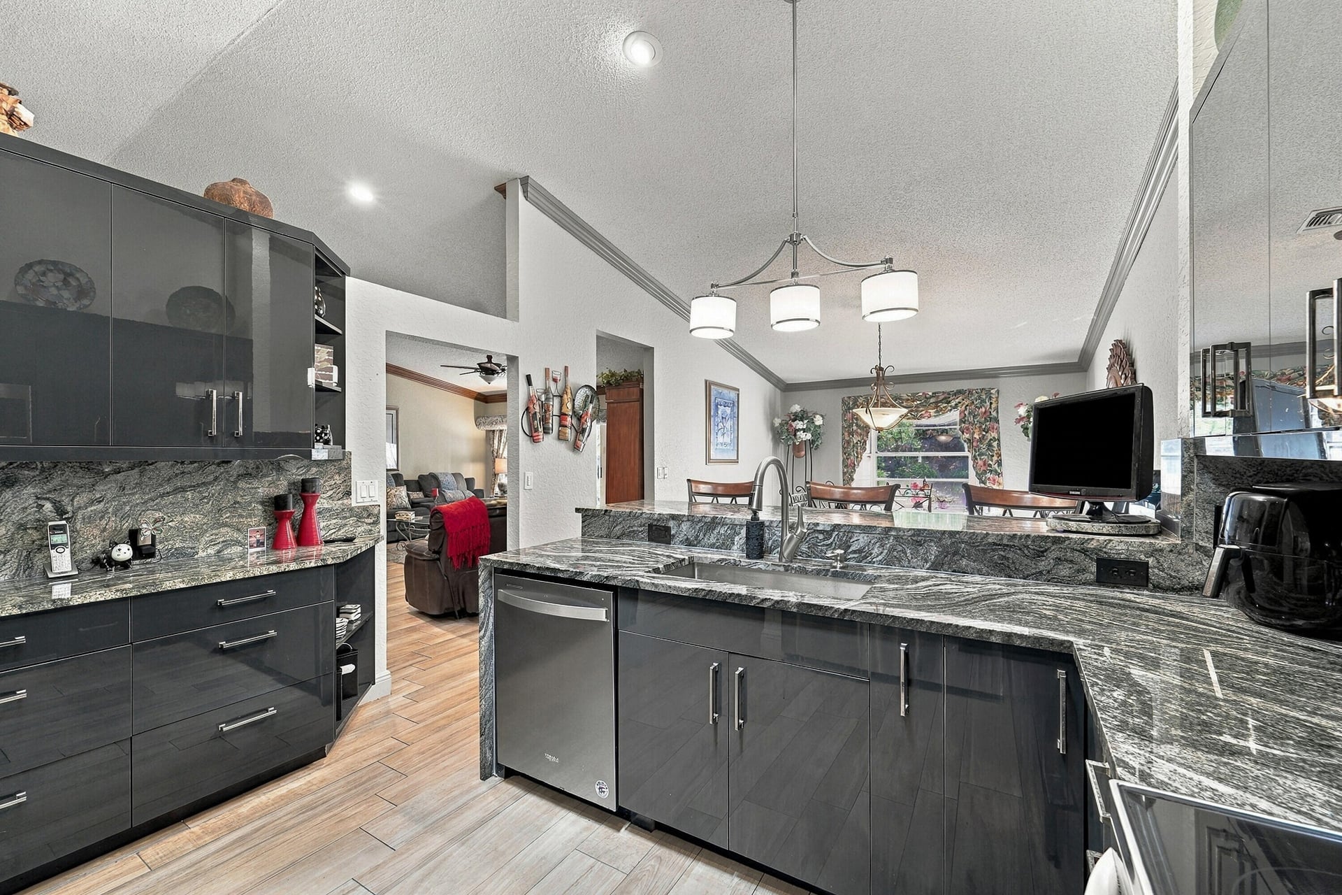 Residence photo 11
