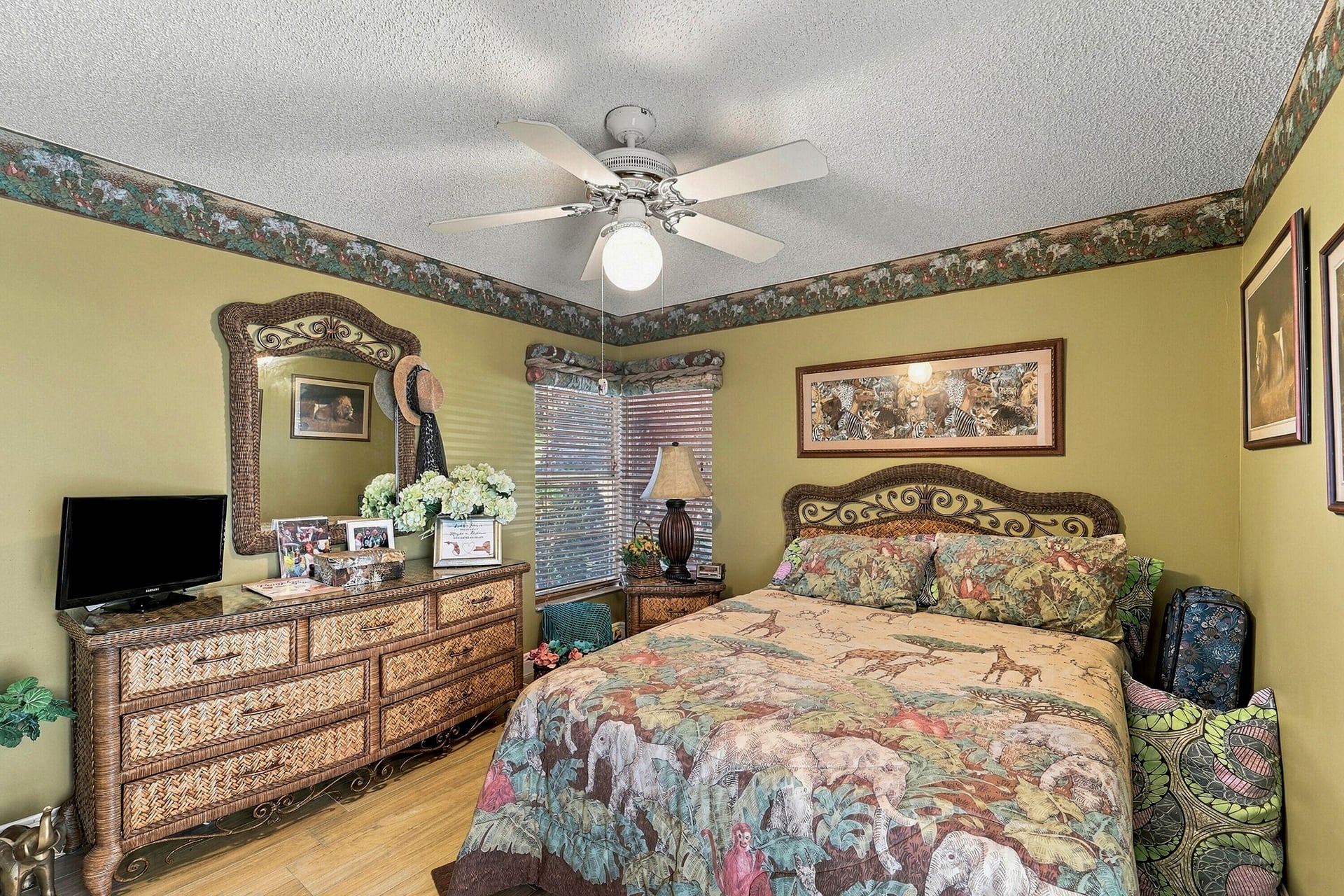 Residence photo 16