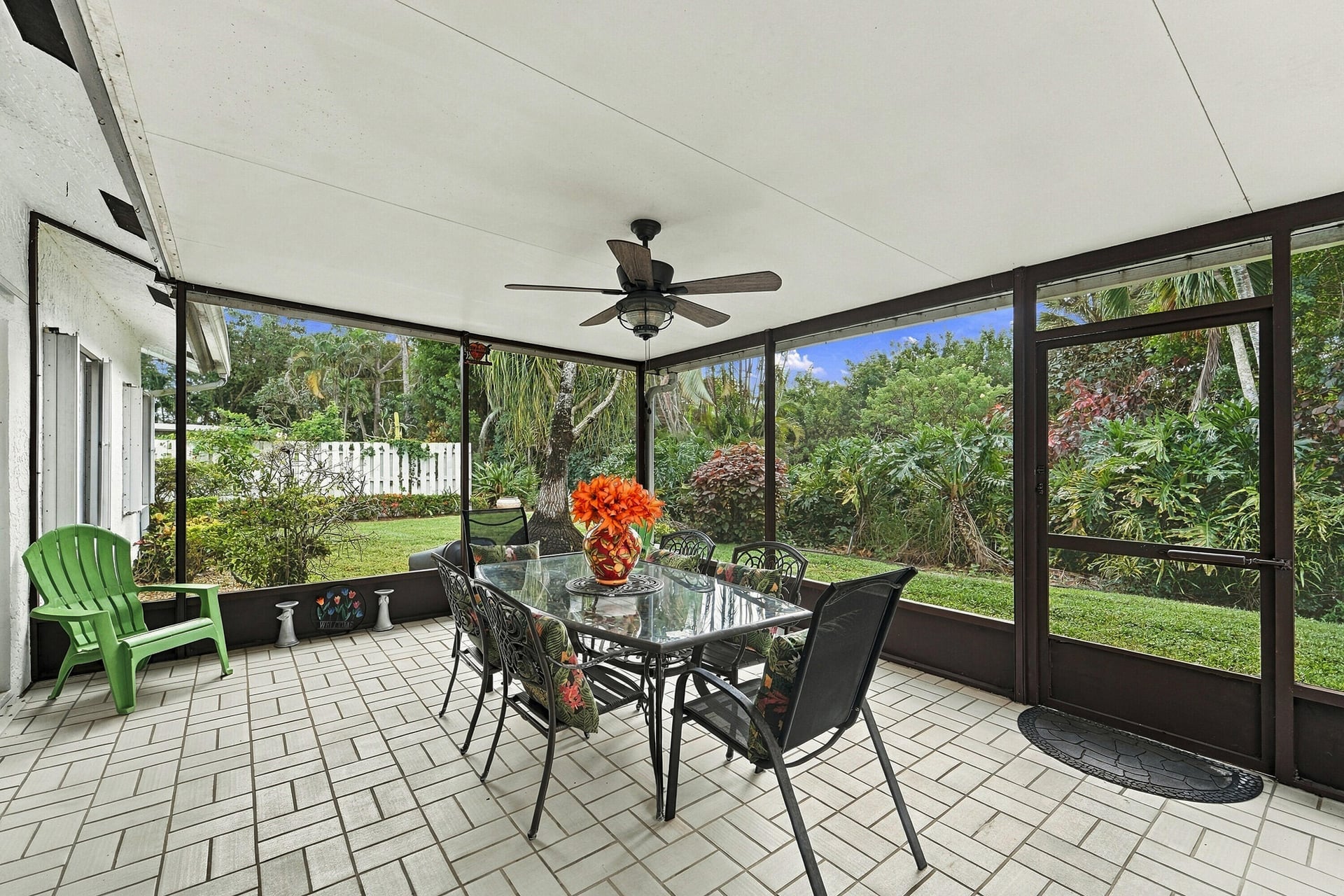 Residence photo 24
