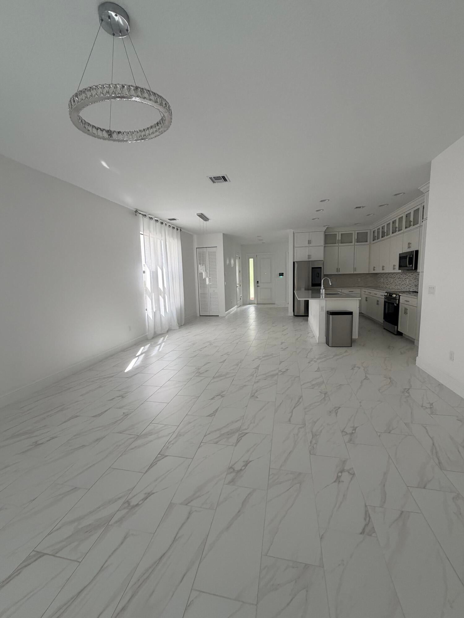  Residence photo 10