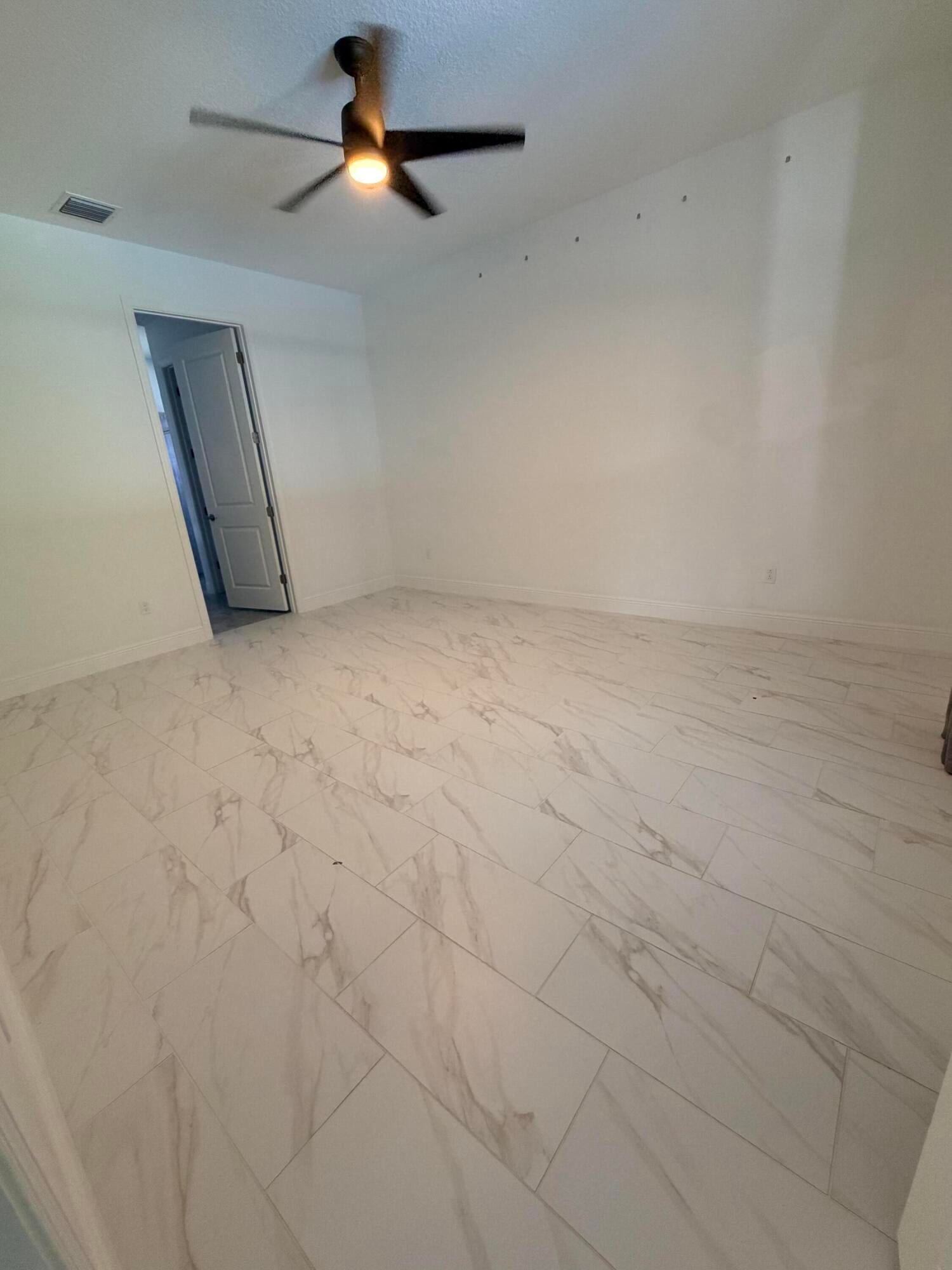  Residence photo 11