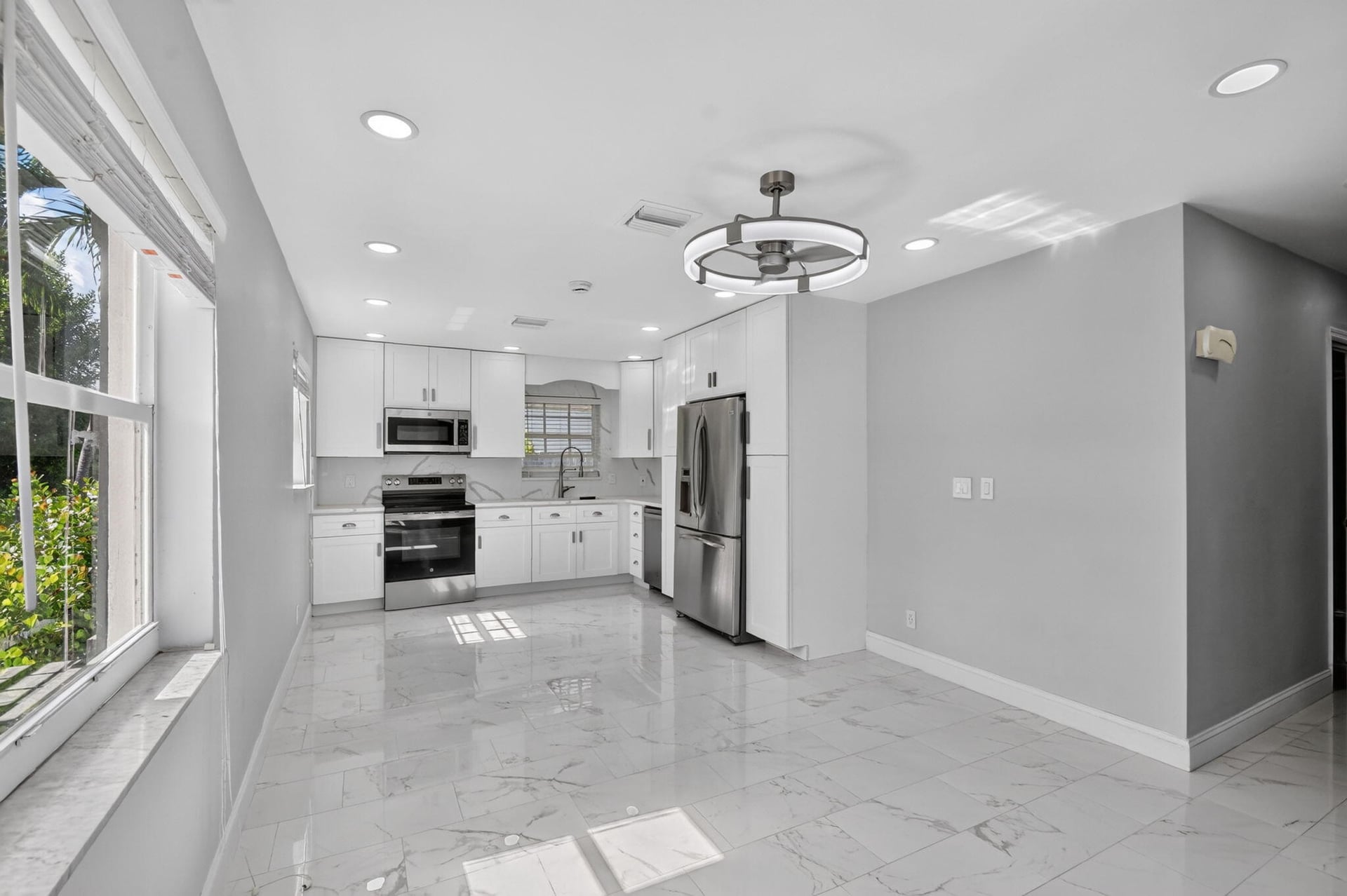 West Palm Beach Residence photo 3